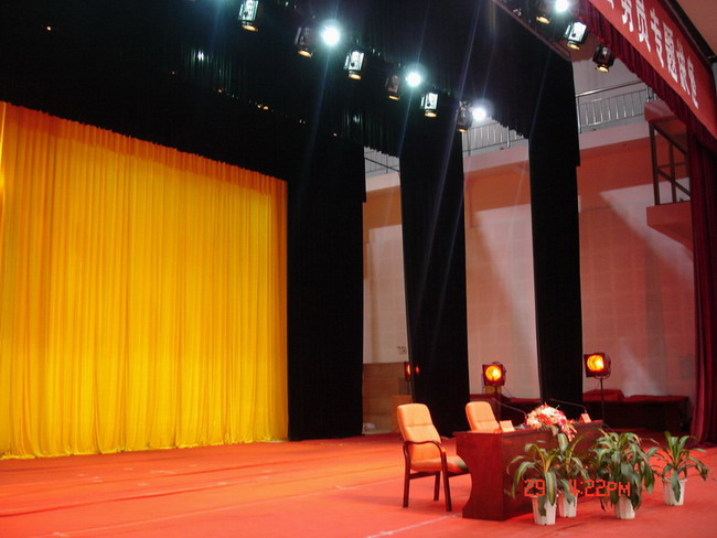 電動舞臺幕布廠家【金舞臺機械】